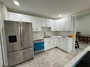 11127 Willwood Dr in Houston, TX - Building Photo - Building Photo