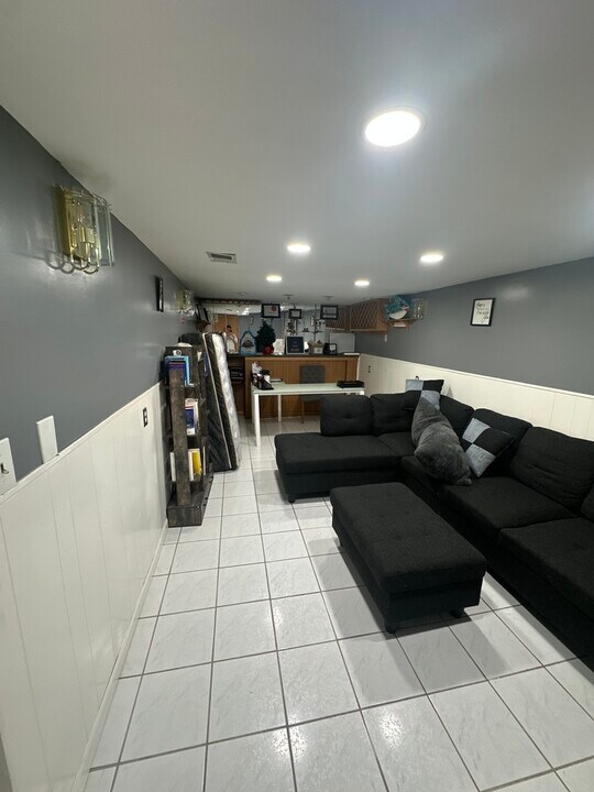 5616 S Mayfield Ave in Chicago, IL - Building Photo