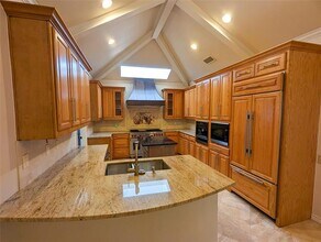 14769 Bedivere Ct in Dallas, TX - Building Photo - Building Photo