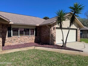 23 Aston Cir in Ormond Beach, FL - Building Photo - Building Photo