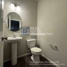 18218 107th Ave E in Puyallup, WA - Building Photo - Building Photo