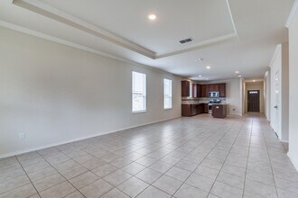 13907 Knob Crk in San Antonio, TX - Building Photo - Building Photo