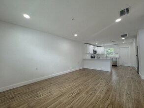 9001 Dr M.L.K. Jr St N in St. Petersburg, FL - Building Photo - Building Photo