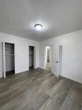 7600 Dickens Ave in Miami Beach, FL - Building Photo - Building Photo