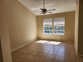 2758 Lancaster Ct in Apopka, FL - Building Photo - Building Photo