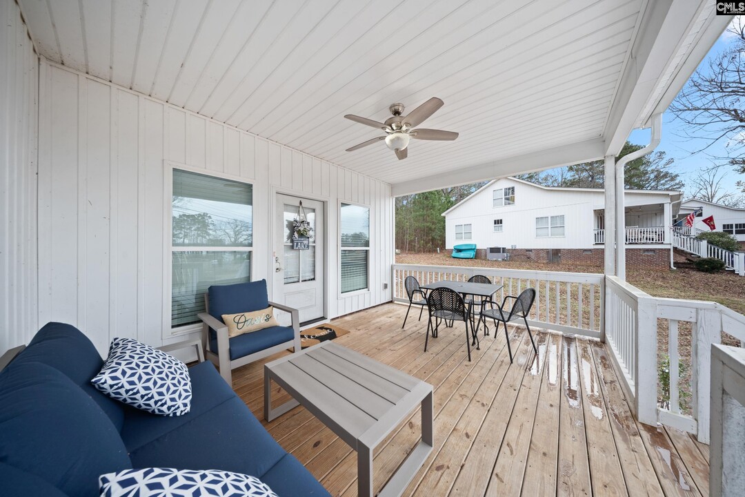 1036 Sandalwood Rd in Leesville, SC - Building Photo