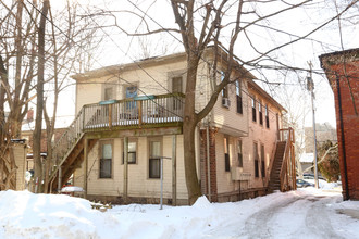 110 N Ingalls St in Ann Arbor, MI - Foto de edificio - Building Photo