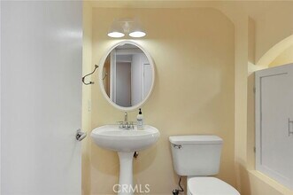 3946 Carpenter Ct in Los Angeles, CA - Building Photo - Building Photo