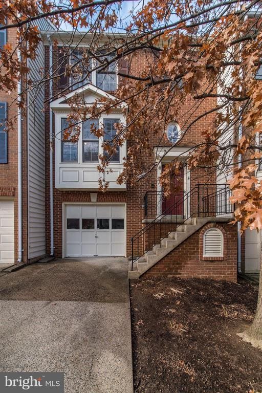 2106 Patty Ln in Vienna, VA - Building Photo - Building Photo