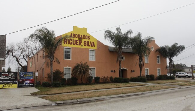 3213 Florida Ave in Kenner, LA - Foto de edificio - Building Photo