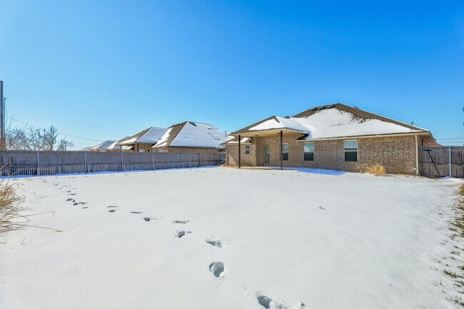 712 S Howard Ave in Moore, OK - Building Photo - Building Photo