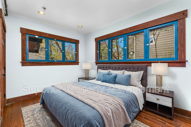 property at 201 E Elizabeth St