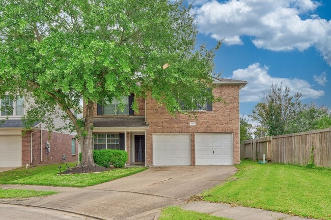 property at 6815 Lauderwick Ct