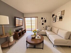 1950 W 54th St in Hialeah, FL - Building Photo - Building Photo