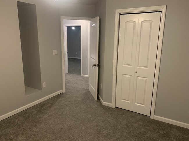 property at 924 Chapman Cir