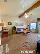 1311 Baylor Ave in San Marcos, TX - Building Photo - Building Photo