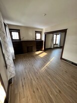 3818 4th Ave in Beaver Falls, PA - Building Photo