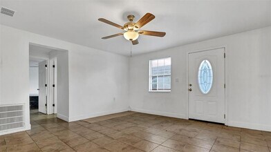 725 Strain Blvd in Lakeland, FL - Building Photo - Building Photo
