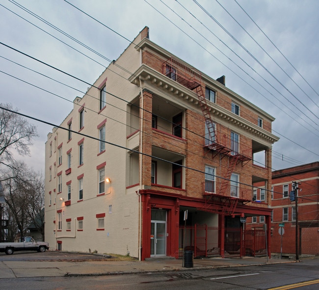 2200 Auburn Ave