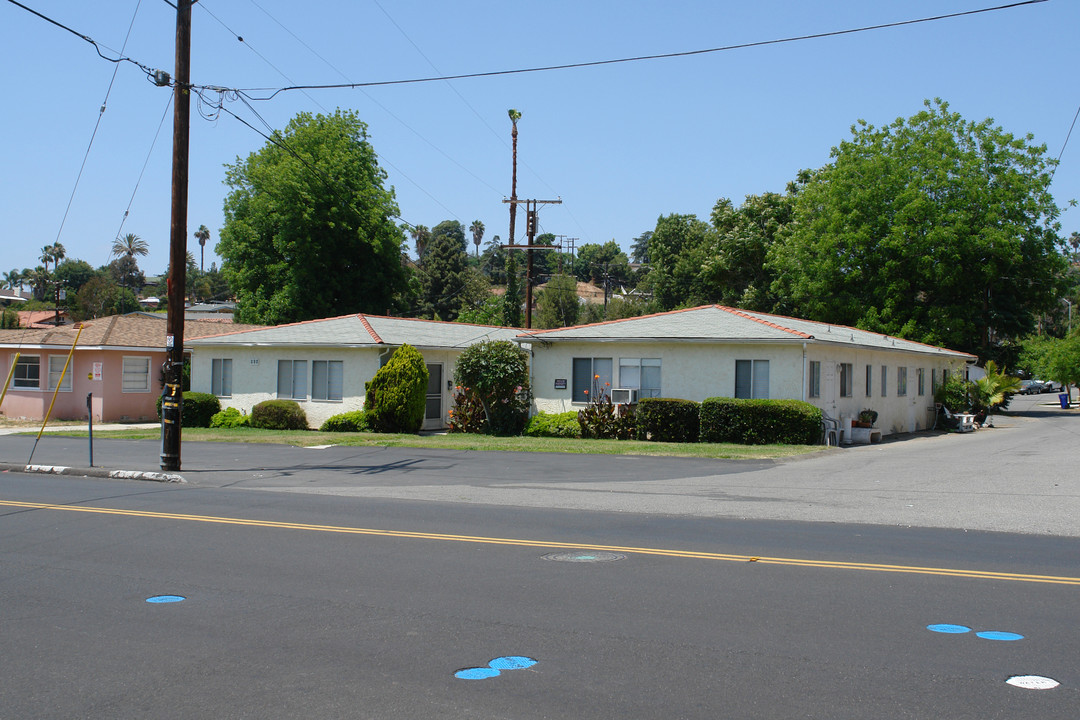 804 Eucalyptus Ave in Vista, CA - Building Photo