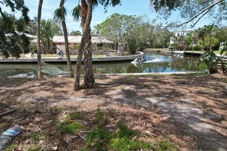 510 Givens St in Siesta Key, FL - Building Photo - Building Photo