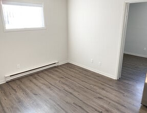 North Murray Street in Quinte West, ON - Building Photo - Building Photo