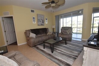 6984 Prosperity Cir, Unit 602 in Sarasota, FL - Building Photo - Building Photo
