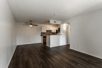 Waterstone Alta Loma Apartments in Alta Loma, CA - Building Photo - Interior Photo