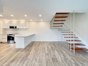 7936 Playmor Terrace in San Diego, CA - Building Photo - Building Photo