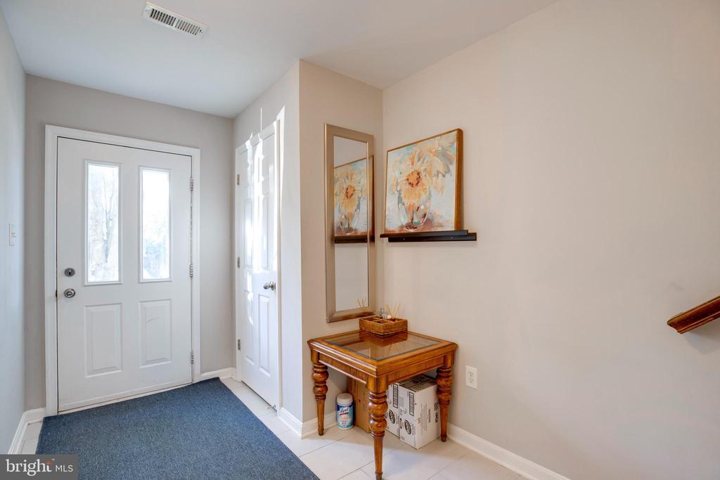 4669 Flatlick Branch Dr in Chantilly, VA - Building Photo