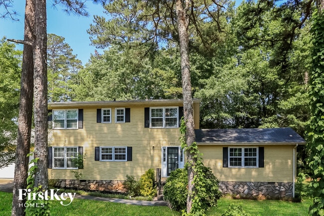 property at 3975 Sandy Plains Rd