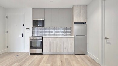 91 Bruckner Blvd in Bronx, NY - Foto de edificio - Building Photo