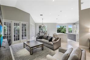 107 Colonade Cir-Unit -103 in Naples, FL - Building Photo - Building Photo