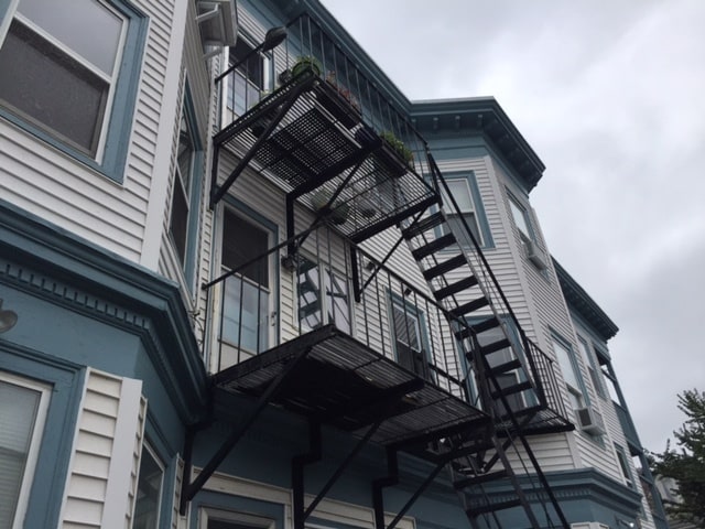 111 Thurston St, Unit 2 in Somerville, MA - Building Photo - Building Photo