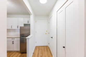 Wyldewood Estates in Calgary, AB - Building Photo - Building Photo