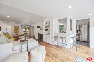 3964 Goodland Pl in Los Angeles, CA - Building Photo - Building Photo