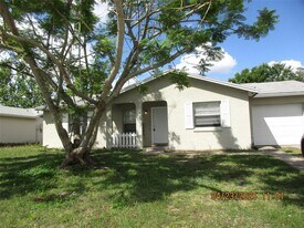 92 Alderwood Dr in Kissimmee, FL - Building Photo