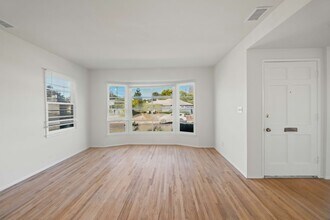 13218 Lake St in Los Angeles, CA - Building Photo - Building Photo