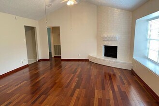 1430 Kenforest Dr in Missouri City, TX - Building Photo - Building Photo