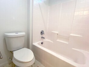 1025 Viale Placenza Pl in Henderson, NV - Building Photo - Building Photo