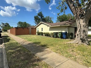 1621 McDonald Dr in Garland, TX - Building Photo - Building Photo