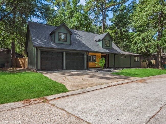 1320 E Red Cedar Cir in Spring, TX - Building Photo - Building Photo