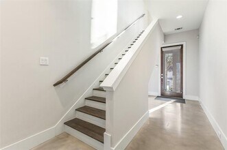 1415 Hubert St in Dallas, TX - Building Photo - Building Photo