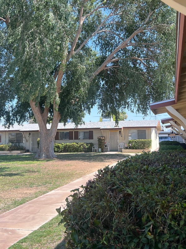 property at 10371 W Peoria Ave