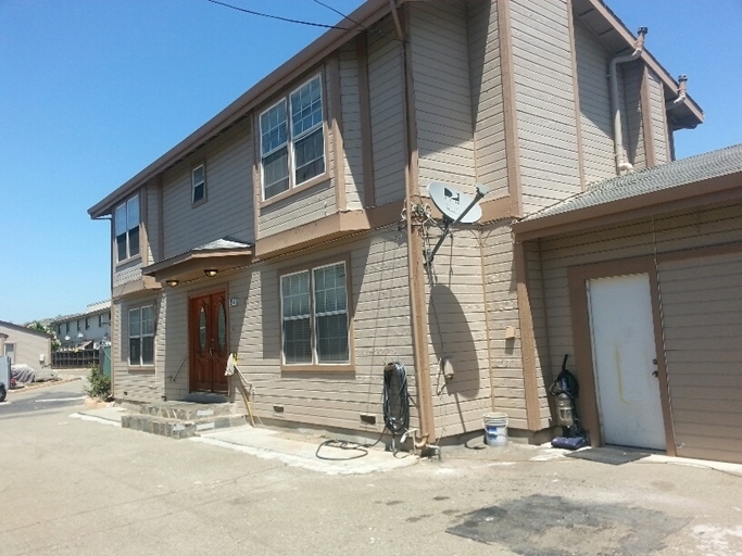 204 Sunset Blvd in Hayward, CA - Building Photo