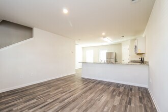 512 Wagon Trail in Duncan, SC - Building Photo - Building Photo