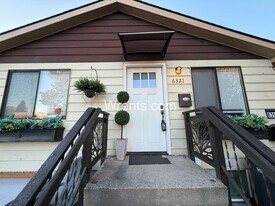 6319-6321 N Stevens St in Spokane, WA - Building Photo