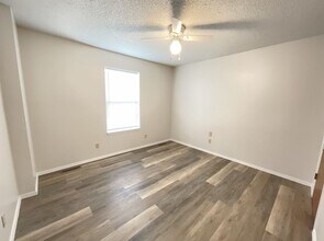 707 Rice St in Nixa, MO - Building Photo - Building Photo
