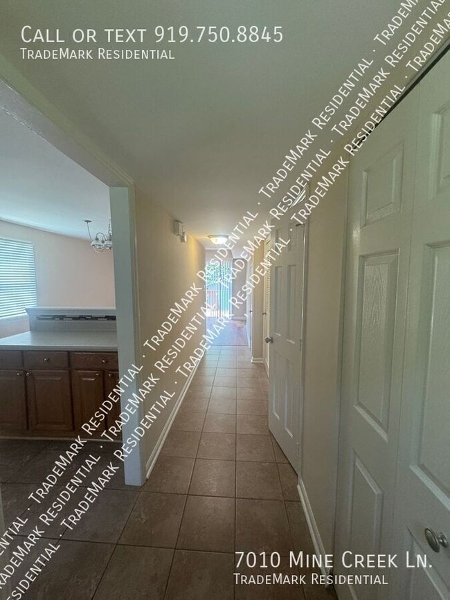 7010 Mine Creek Ln in Raleigh, NC - Building Photo - Building Photo
