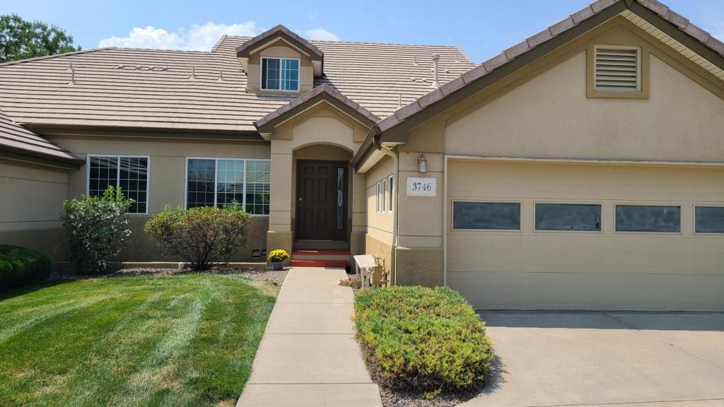 3746 Florentine Cir in Longmont, CO - Building Photo
